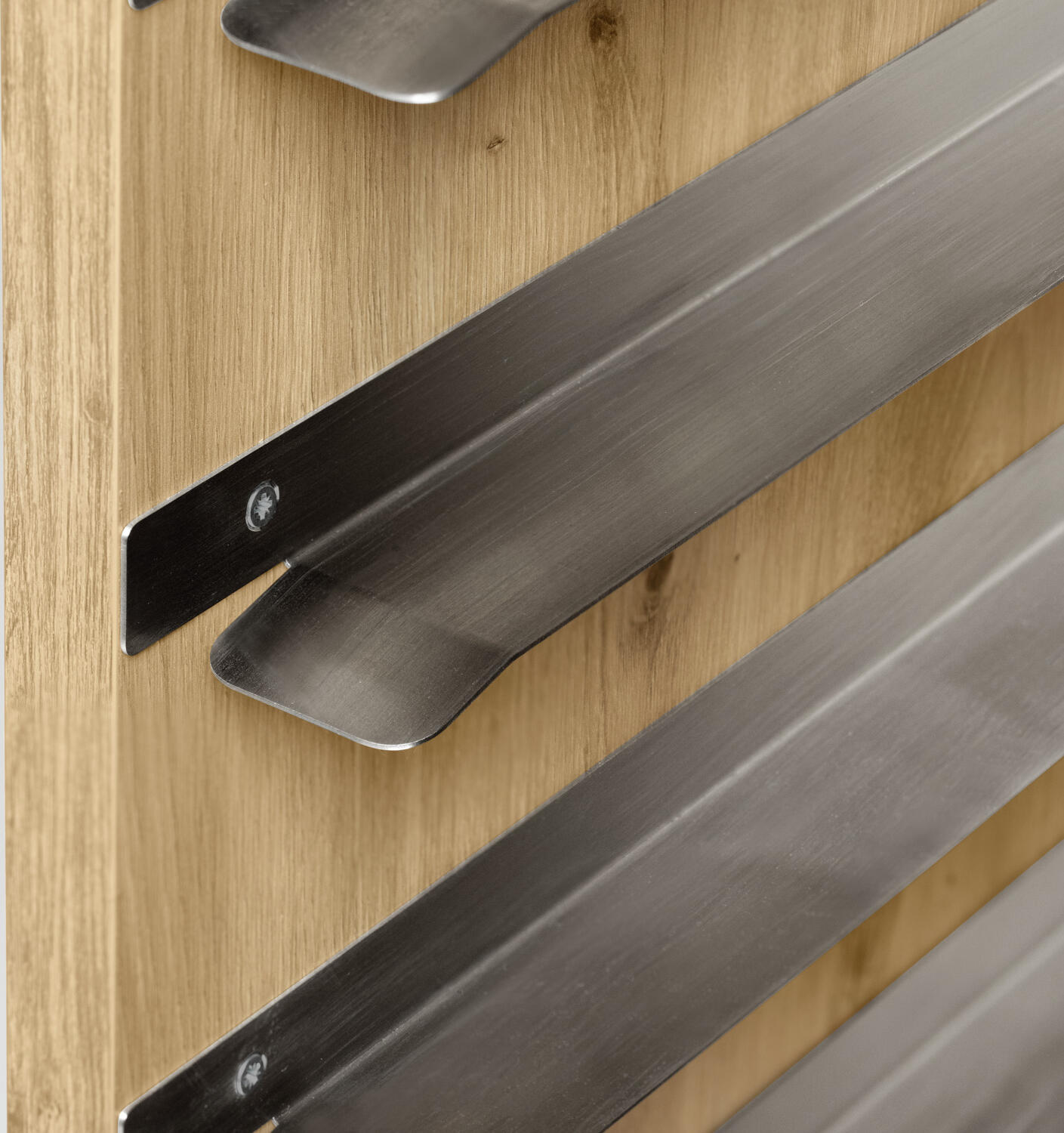 VEGA LUSINI Baristo Tray Clearing Trolley, 10 Stainless Steel Rails, Wood-based Body, Wild Oak, 520x590x1661 mm, with Swivelling Castors