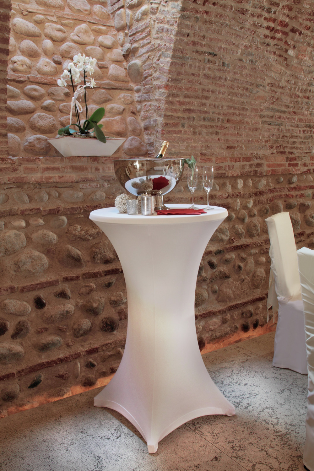 Masa Bar Rotunda PULSIVA LUSINI Circle, Albă, Masa de Exterior Pliabila, Cadru Otel Tubular, Blat Plastic, Diametru 80cm x Inaltime 110cm, Rezistenta la Intemperii