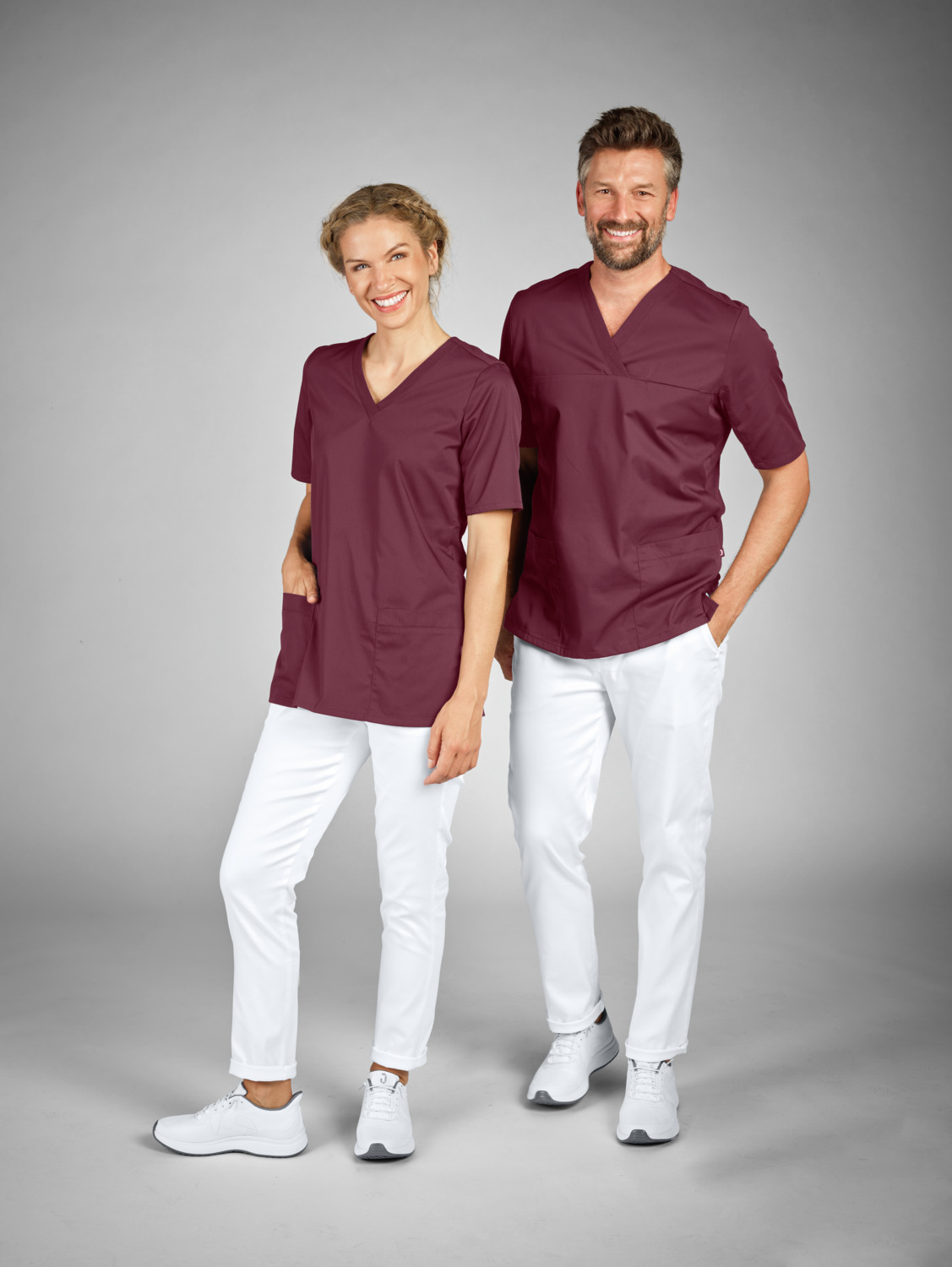 Jobeline Calva Men's Short-Sleeved Pull-On Tunic, V-Neck, Polyester-Cotton Blend, Breathable Piqué Back and Sleeves, Chest and Patch Pockets, Size L