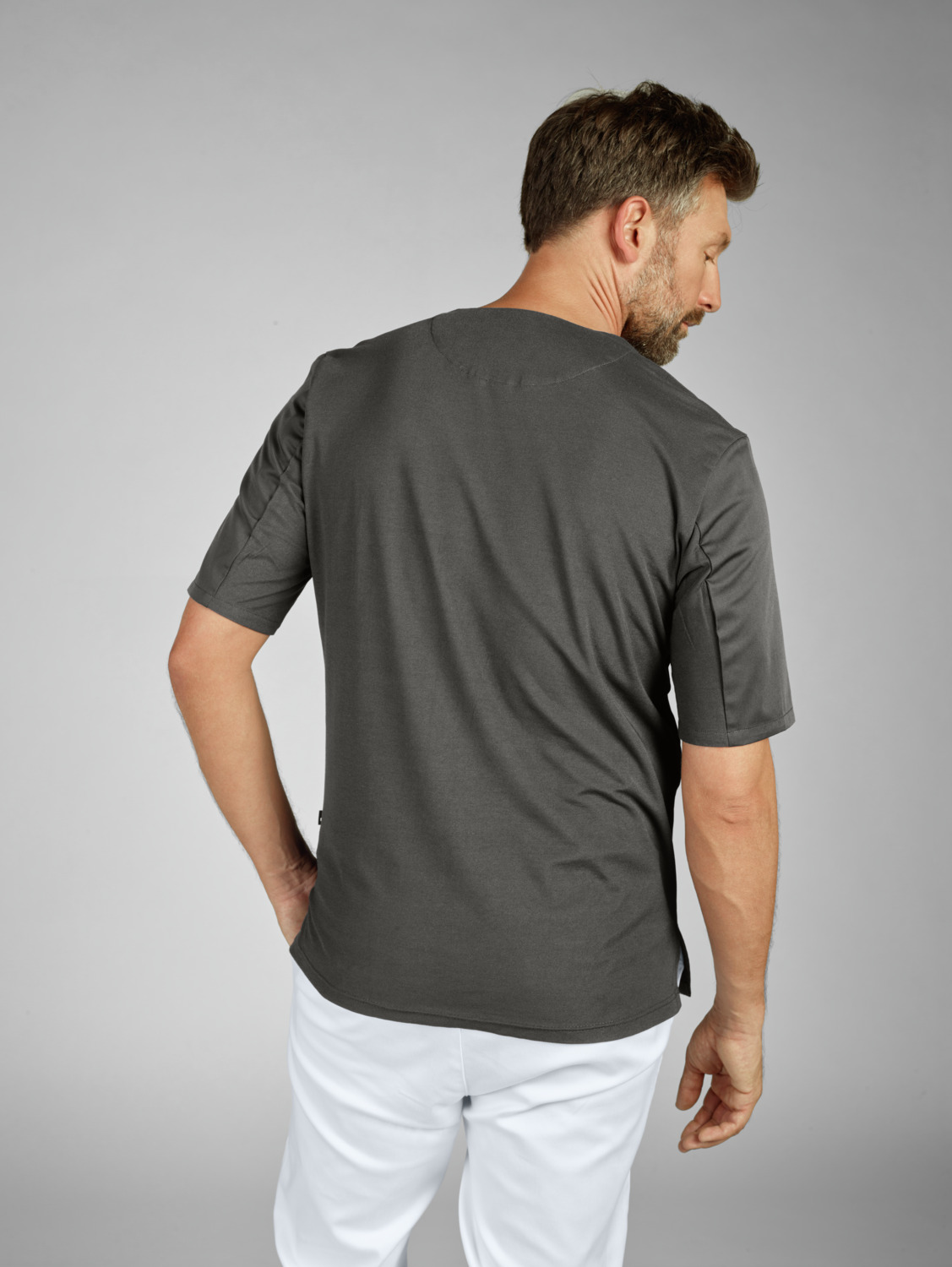 Jobeline Calva Men's Pull-on Tunic, Short-Sleeved Medical Scrub Top, V-neck, 65% Polyester 35% Cotton, Breathable Pique Back, 3 Pockets, OEKO-TEX Standard 100