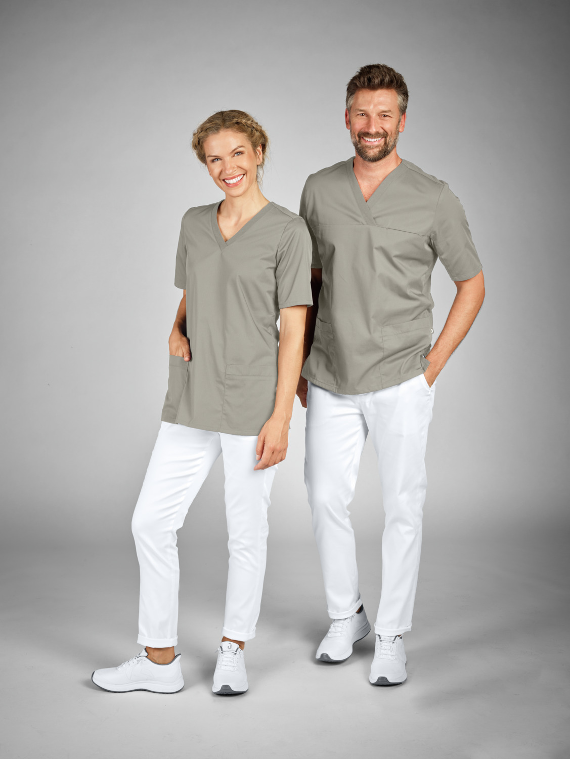 Jobeline Calva Men's Short-Sleeved Pull-On Tunic, V-Neck, Polyester Cotton Piqué, 3 Chest and Hem Pockets, OEKO-TEX Standard 100