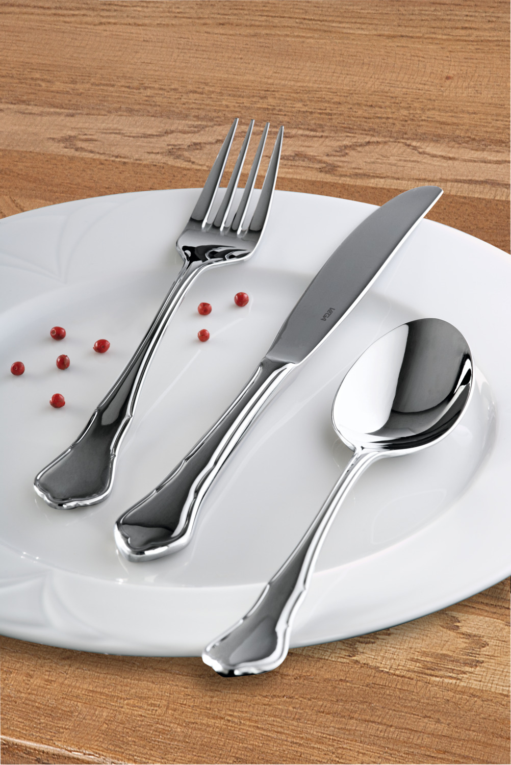 VEGA Chippendale Table Spoon, 18/10 Chrome-Nickel Stainless Steel, Mirror Polished, Silver, 20.4 cm, Dishwasher Safe, Classic Design