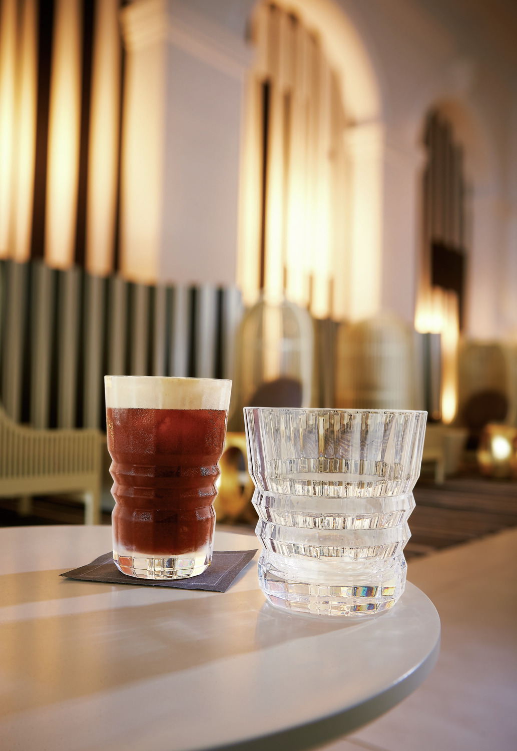 Pahar Long Drink Arcoroc Architecte, 360ml Sticla Cristalim, Inaltime 13cm, Model Relief Vertical 3D, Suprafata Texturata, Rezistent la Masina de Spalat