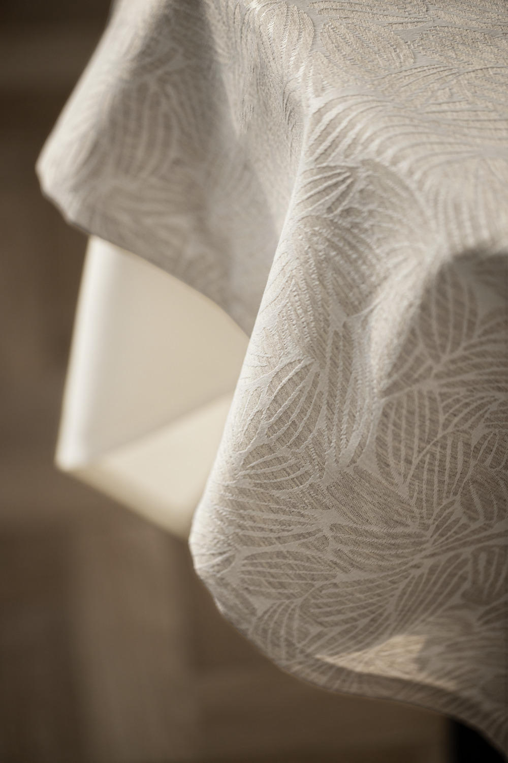 ERWIN M. LUSINI Munera Tablecloth Fabric, 100% Polyester Floral Jacquard, 320 cm Width, Easy-Iron, OEKO-TEX Standard 100, Sand Beige