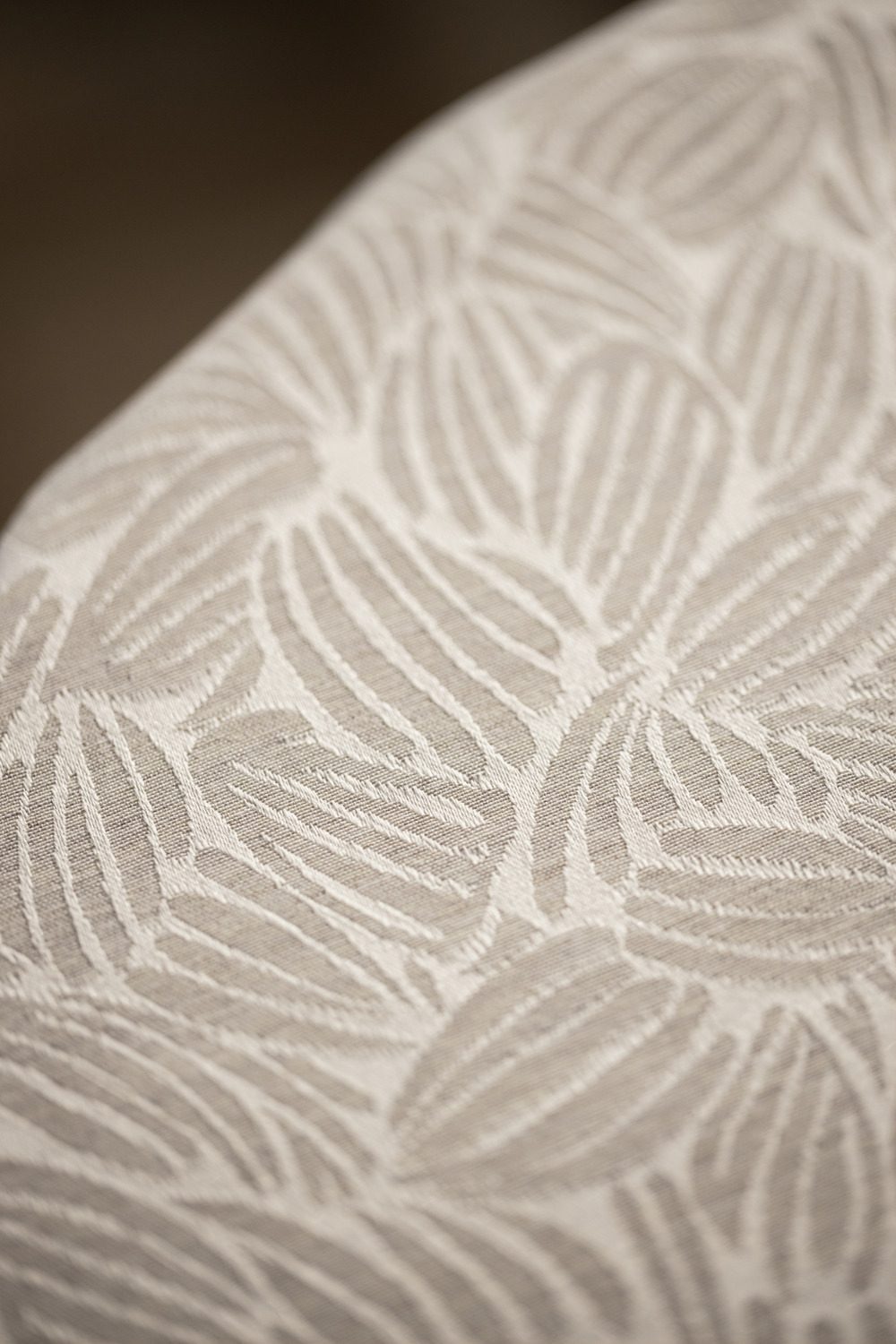 ERWIN M. LUSINI Munera Tablecloth Fabric, 100% Polyester Floral Jacquard, 320 cm Width, Easy-Iron, OEKO-TEX Standard 100, Sand Beige