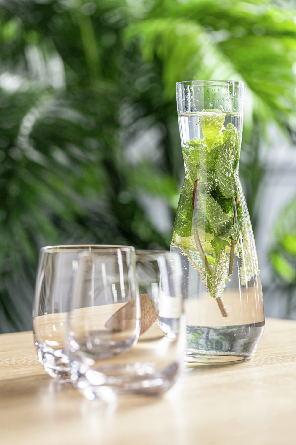 VEGA Hannah Glass Carafe Decanter with Cork Lid, 710 ml, Transparent, Dishwasher Safe, 24.1 cm Height