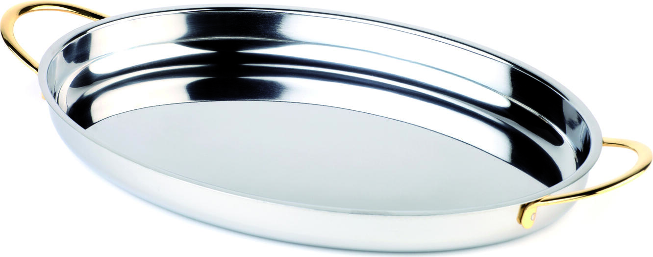 APS Assheuer + Pott GmbH & Co. KG Serving pan oval Servierschale, Edelstahl poliert, oval Serving pan oval; 0.8 l, 26.5x19.5x3 cm (LxWxH); silver; oval Servierschale, Edelstahl poliert, oval; 0.8 l, 26.5x19.5x3 cm (LxBxH); silber; oval Stainless steel handles (1 mm thick). The serving pan from APS is made of the highest quality stainless steel. The two gold-plated stainless steel handles are a visual highlight and round off the elegant design perfectly. Die Servier- und Beilagenschale ist eine elegante Lösung für Buffet, Tischservice und festliche Präsentationen. Gefertigt aus poliertem Edelstahl und ausgestattet mit vergoldeten Edelstahl-Griffen, eignet sie sich ideal zum Servieren von Beilagen, Vorspeisen, Gebäck oder kleinen Speisen. Die hochwertige Optik unterstützt eine stilvolle Warenpräsentation in Gastronomie, Hotellerie, Catering und Haushalt. * Aus poliertem Edelstahl gefertigt * Mit vergoldeten Edelstahl-Griffen * Ideal zum Servieren von Beilagen und Vorspeisen * Stapelbar * Nicht spülmaschinengeeignet * Nicht für direkte Hitze geeignet * Nicht backofengeeignet * Handwäsche
