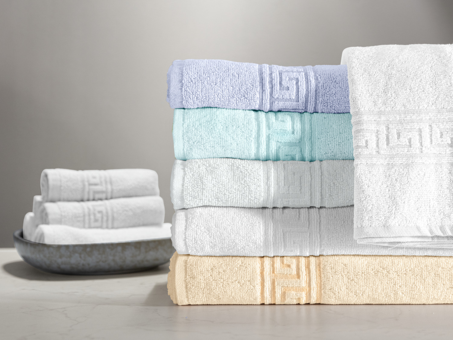 Prosop de maini PULSIVA Athen, Galben, 100% bumbac terry rasucit, 400 g/m², 50 x 100 cm, design cu bordura greceasca, OEKO-TEX Standard 100, absorbant si durabil