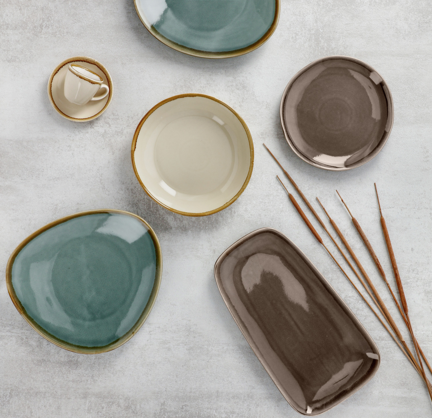 PULSIVA Glaze 2.0 Rectangular Serving Platter, Glazed Porcelain, Grey, 33.5 x 17 x 4 cm, Decorative Irregular Rim, Stackable, Dishwasher Safe