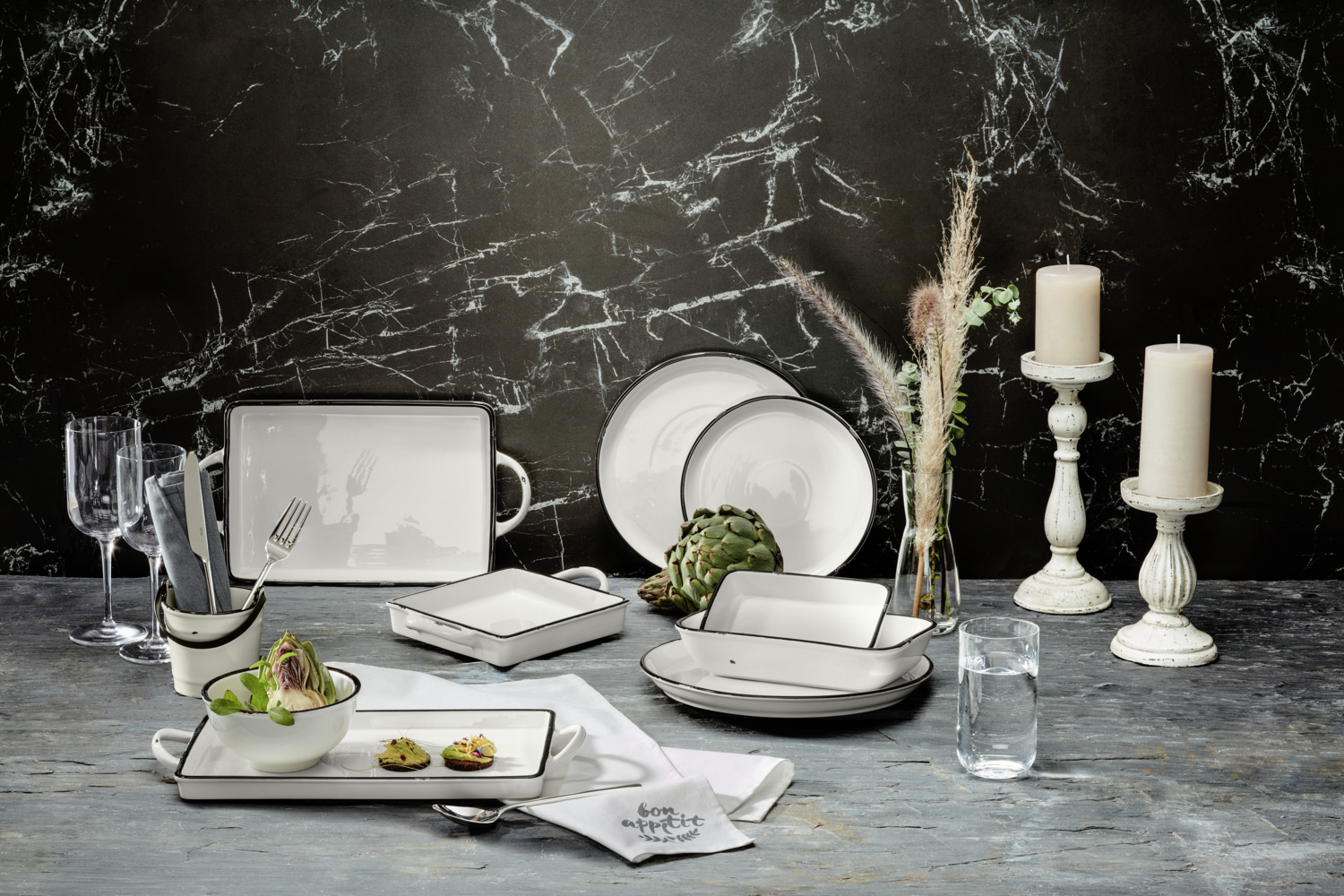 VEGA Liron Porcelain Serving Platter, Rectangular, Retro Cream White with Black Rim, Dishwasher and Microwave Safe