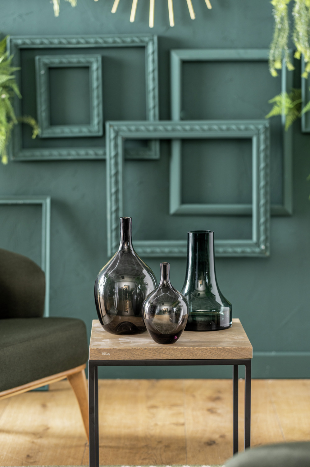 Vega Kimiko Glass Vase, Grey Solid-Colored Bottle Design, 11 cm Diameter, 20 cm Height, Dishwasher Safe