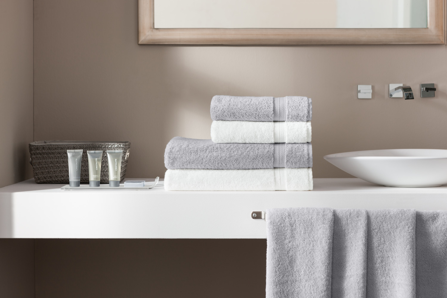 Prosop de maini ERWIN M. LUSINI Meco, 100% bumbac Soflex Lowtwist, frotir de lux Walkfrottier, 50x100 cm, 550 g/m², OEKO-TEX Standard 100, gri-piatra