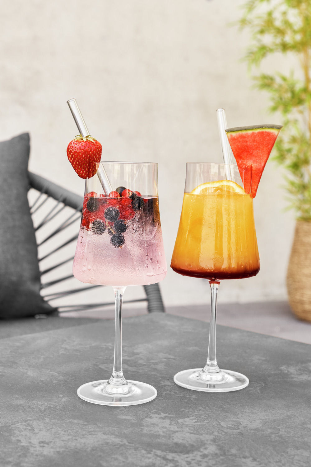 Pahar pentru vin rosu VEGA Victoria, cristal de calitate superioara, 560 ml, inaltime 25 cm, margine fina si delicata, rezistent la spalare in masina