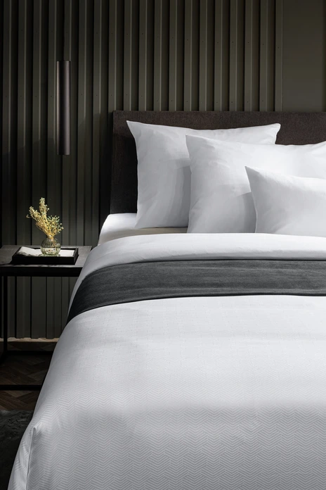 Husa pentru plapuma ERWIN M. LUSINI Livorno, 100% Bumbac Damasc, 350 TPI, Model Geometric Tesut, Închidere Hotel, 160x210 cm, Alb, OEKO-TEX Standard 100
