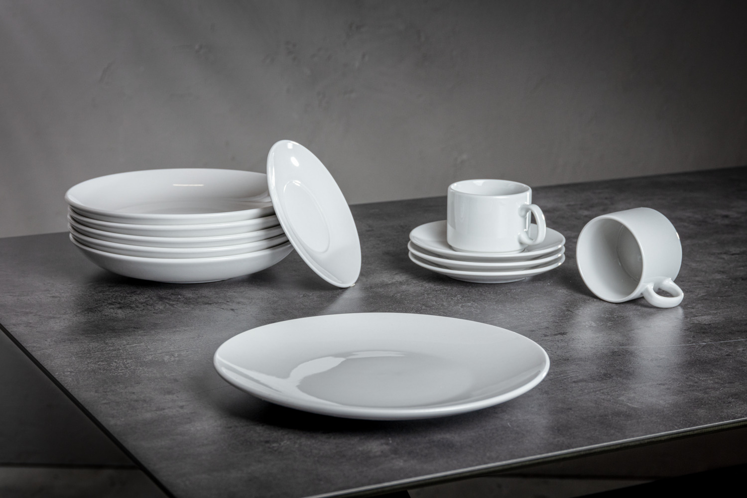 PULSIVA Deep Coupe Plate, White Porcelain, Round Rimless Design, 23 cm Diameter, 700 ml Capacity, Dishwasher and Microwave Safe, Stackable