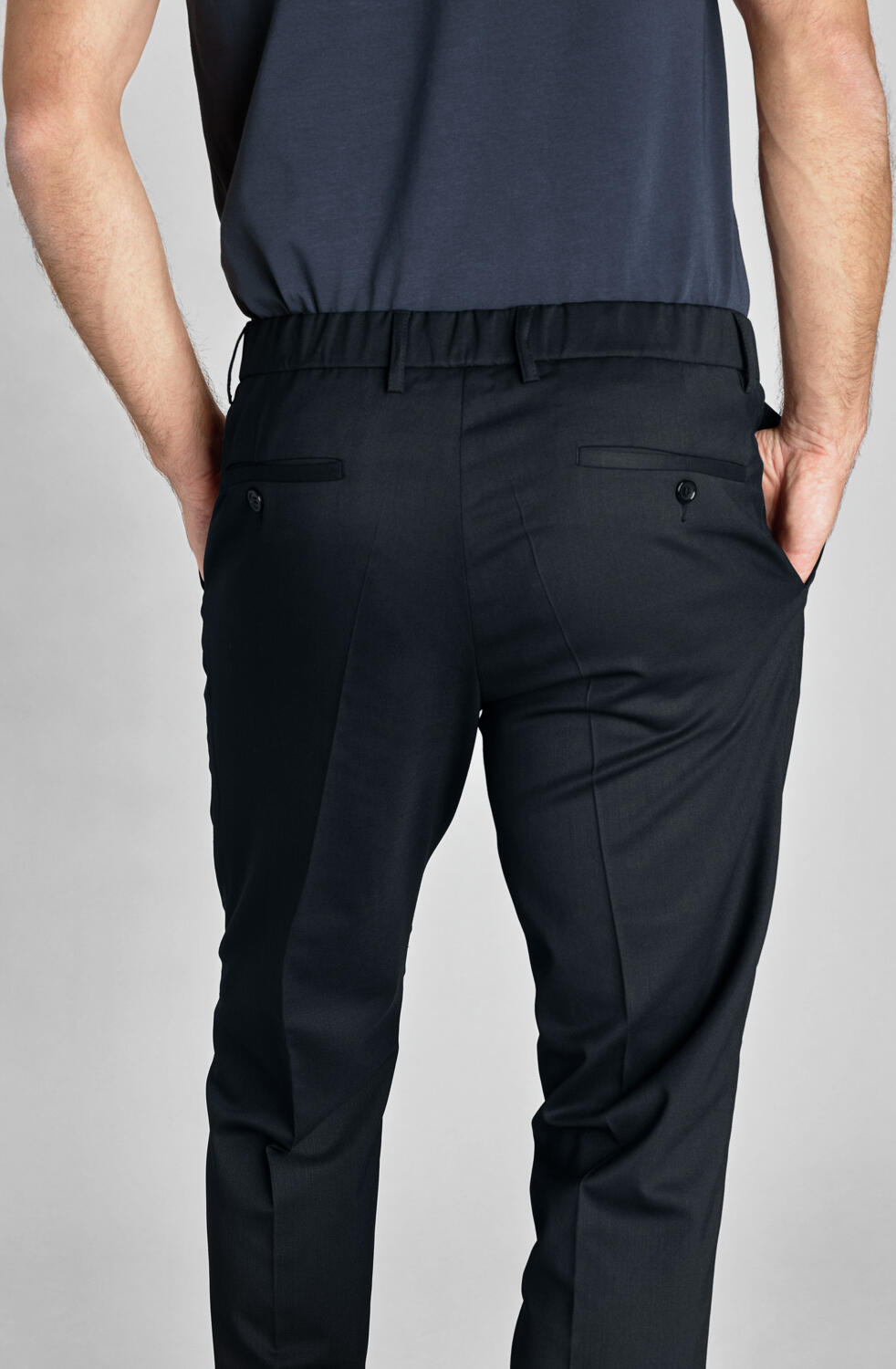 Pantaloni Barbati JOBELINE Tommy Casual Eleganti, Stil Jogger cu Talie Elasticata, Croiala Slim Tapered, Material Rezistent la Cute, Negru