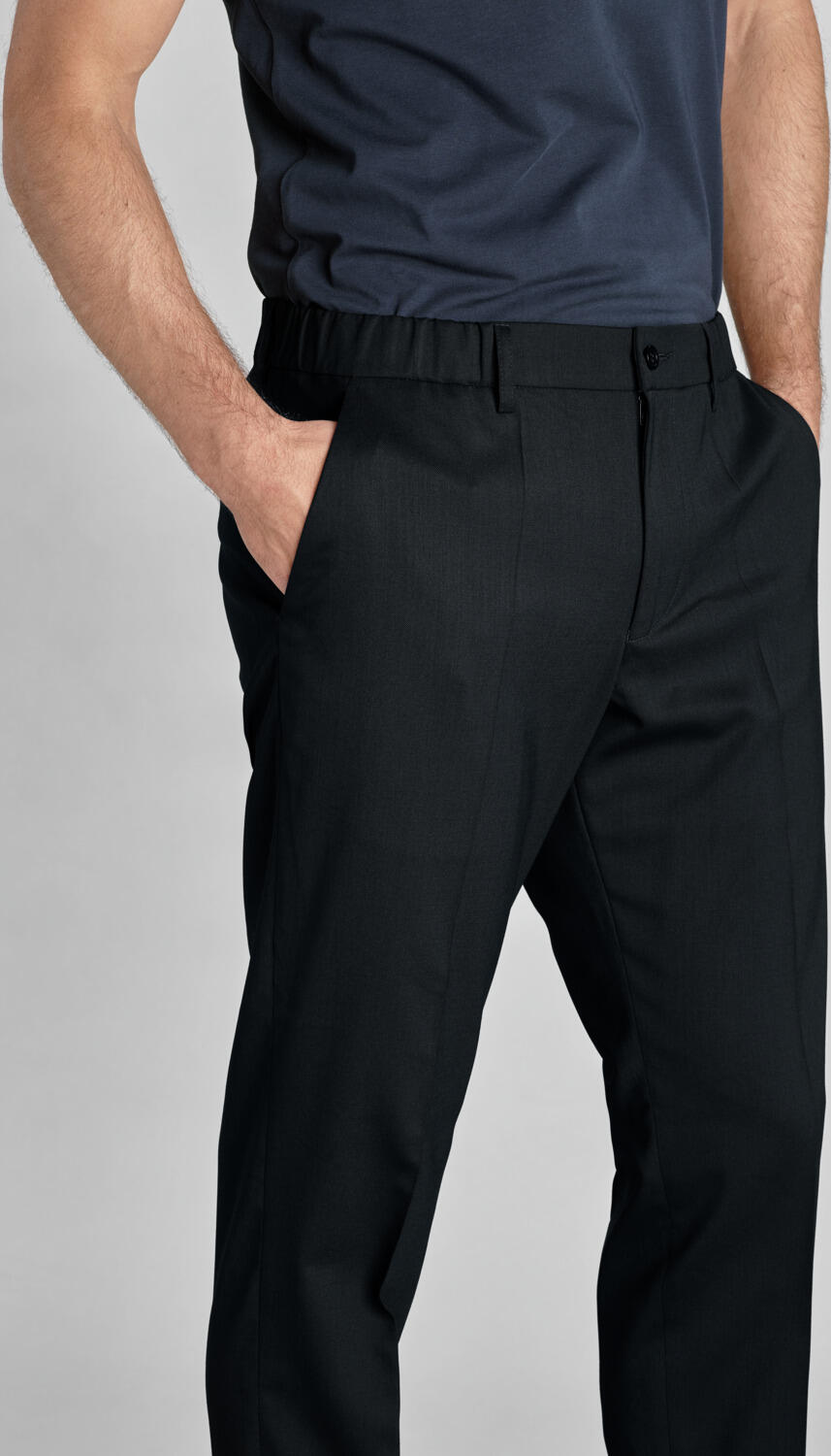 Pantaloni Jobeline Tommy pentru barbati, stil casual elegant jogger, cu talie elastica, material rezistent la cute, croiala tapered