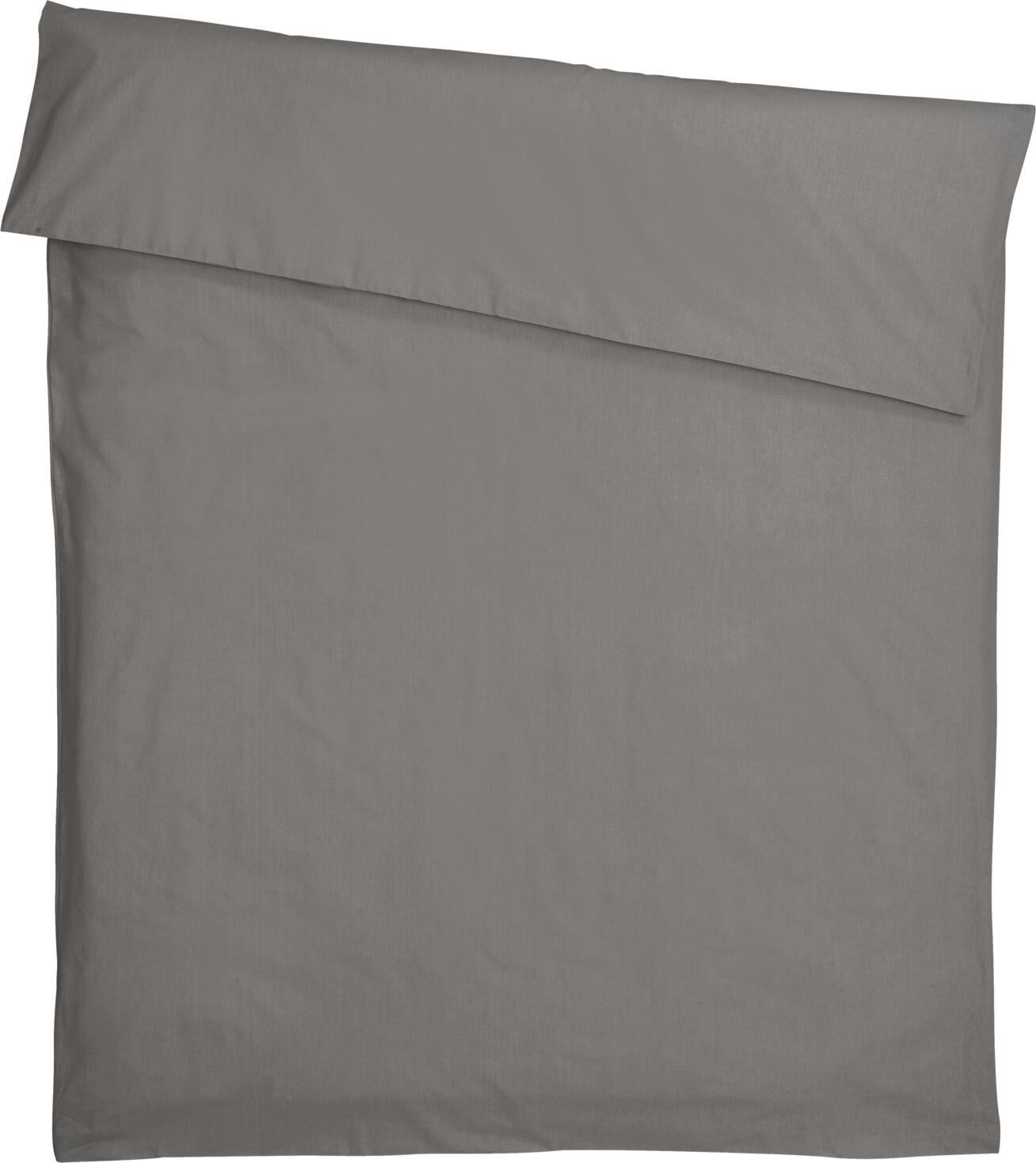 ERWIN M. LUSINI Solutions GmbH Duvet cover Siena Bettbezug Siena Duvet cover Siena; 140x200 cm (WxL); grey Bettbezug Siena; 140x200 cm (BxL); grau 80% cotton, 20% polyester. Weight approx. 120 g/m². Duvet cover with hotel closure in attractive colors made of easy-care cotton-polyester blended fabric. Durable, long-lasting. Weave: Percale 80 % Baumwolle, 20 % Polyester. Gewicht ca. 120 g/m². Bettbezug mit Hotelverschluss in attraktiven Farben aus pflegeleichtem Baumwoll-Polyester-Mischgewebe. Strapazierfähig, langlebig. Webart: Perkal