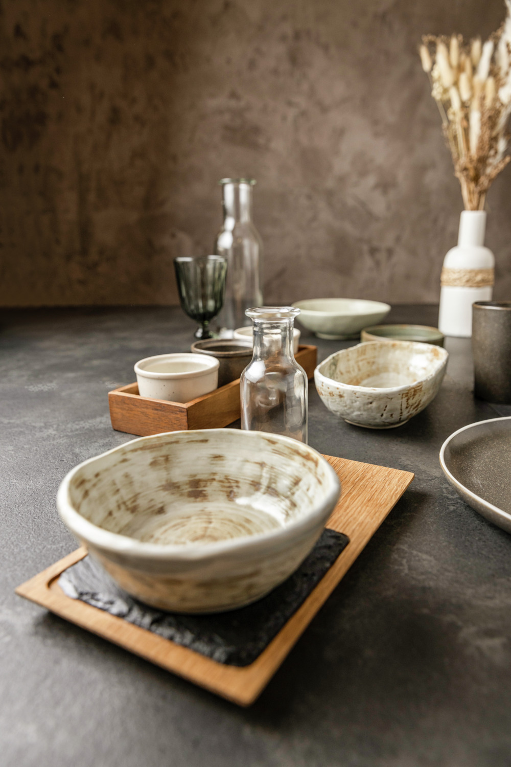 LUSINI Taoqi Porcelain Bowl Set, 310 ml, 4 cm Height, Multicolored Speckled Design with Irregular Edges, Handmade Feel, Dishwasher and Microwave Safe