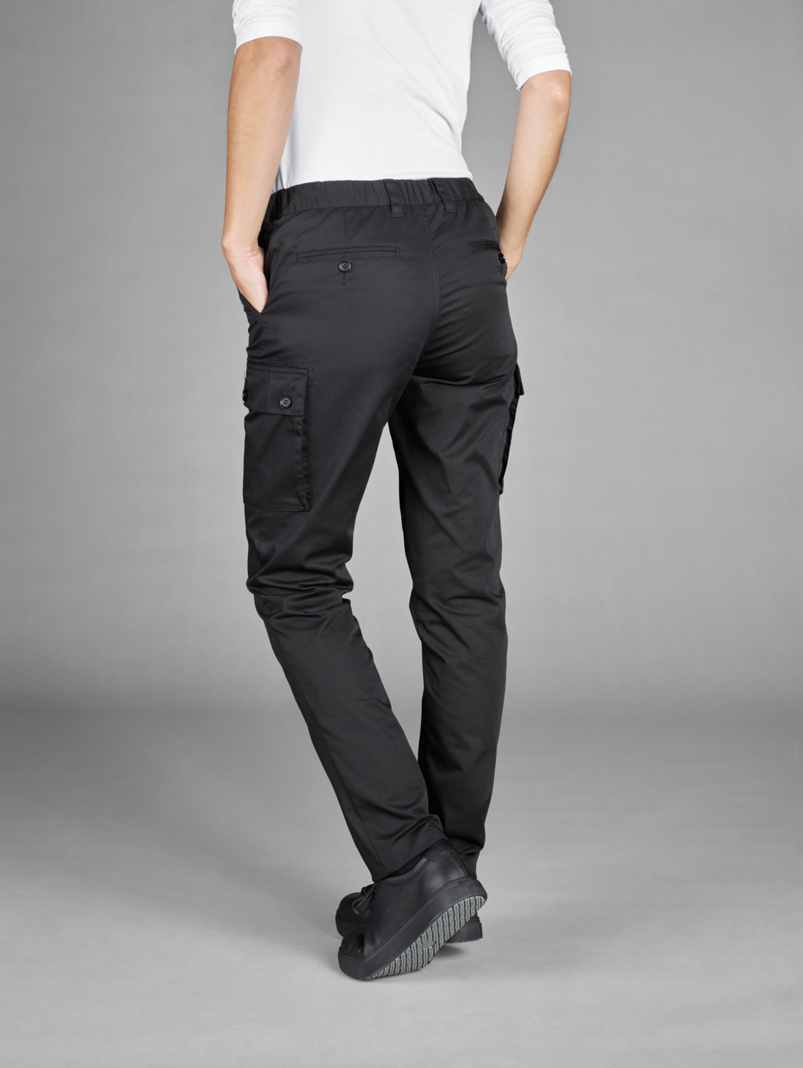 Pantaloni Cargo Jobeline pentru Bucatari Dame, Marime EU 42, 65% Poliester 35% Bumbac, Croiala Regular Tapered, Talie Elasticata, Standard OEKO-TEX 100, Negru