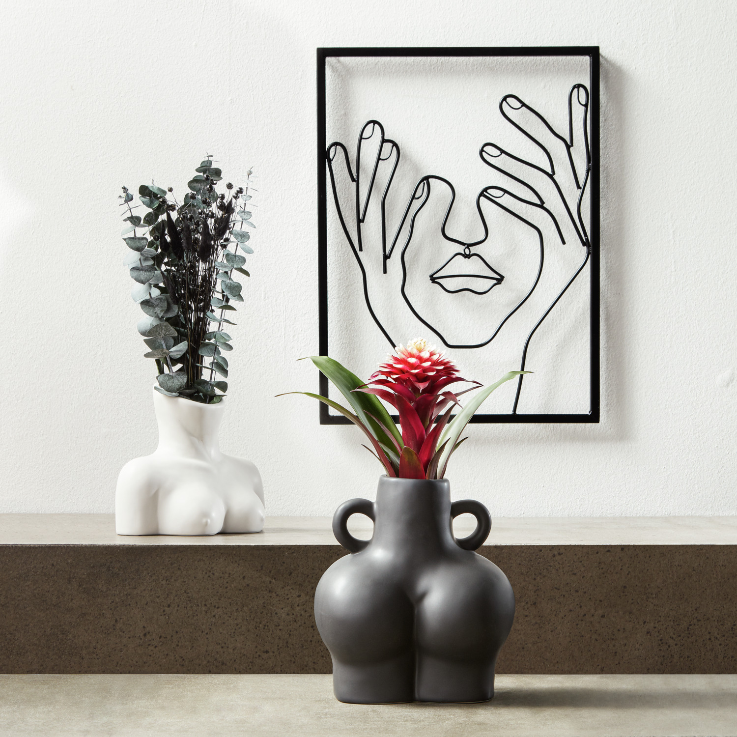 Vega Tamo Ceramic Vase, Black, Human Body Shape with Handles, Waterproof, 16.5 x 11.8 x 19 cm