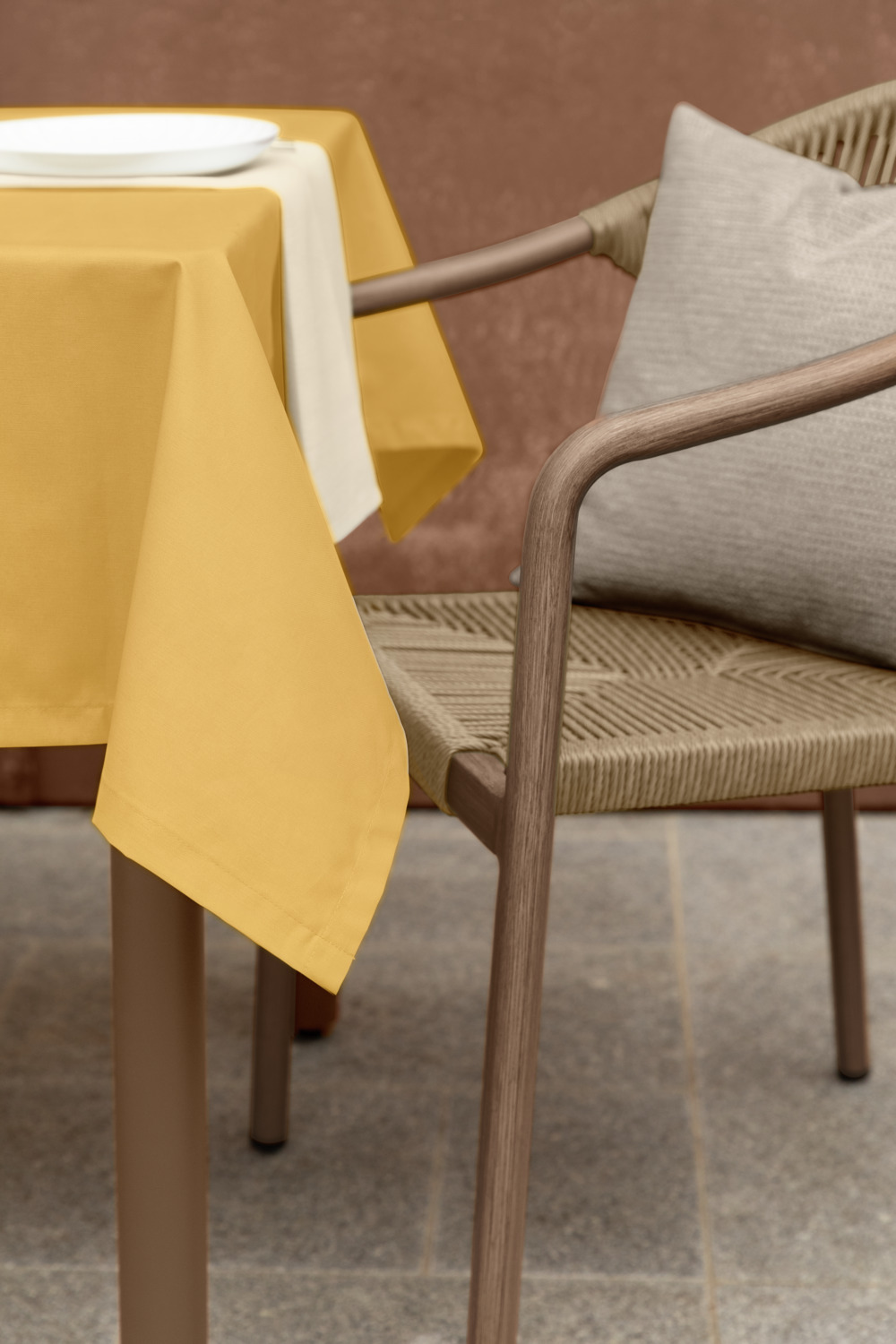 Erwin M. Lusini Lasolana Outdoor Tablecloth, Rectangular 130x170 cm, Polyester Cotton Blend, Water and Stain Repellent, UV Resistant, Yellow