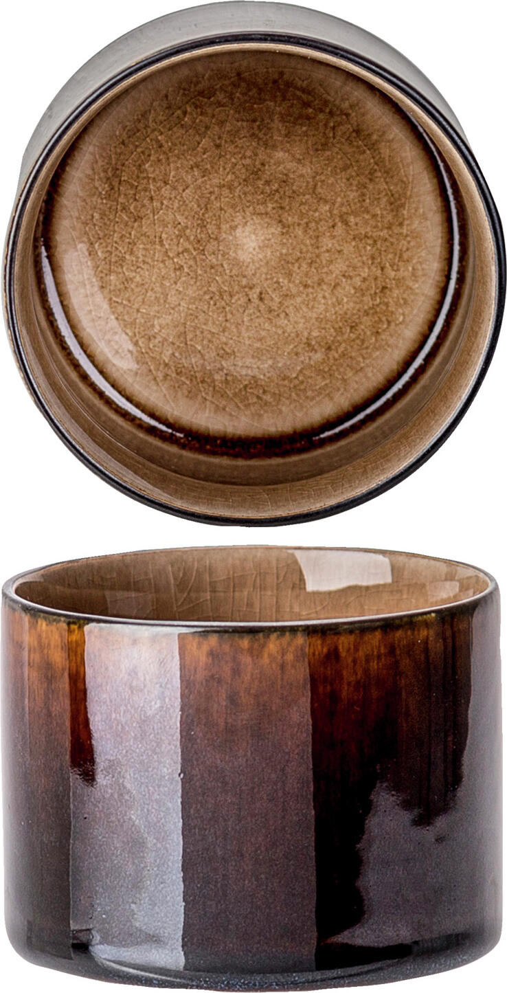 Cosy & Trendy Billiet-Vanlaere NV Bowl Quintana Schüssel Quintana Bowl Quintana; 200 ml, 8x6 cm (ØxH); amber; 12 piece / pack Schüssel Quintana; 200 ml, 8x6 cm (ØxH); bernstein; 12 Stück / Pack Colorful porcelain bowl. Dishwasher safe and microwaveable. Farbige Schüssel aus Porzellan. Spülmaschinenfest und mikrowellengeeignet. Handmade Produkte, die in Ihrer Farbe (sowohl innen als auch außen) von hell zu dunkel abweichen können. Bläuliche Färbungen auf der braunen Außenseite können auftreten. Bitte beachten Sie: Diese Produkte haben eine verglaste Oberschicht, die bei extremen Temperaturen (z.B. im Backofen, auf der Herdplatte oder in der Tiefkühltruhe) unsichtbare Schäden erleiden kann. Einmal beschädigt, kann Wasser eindringen und bei erneuter Hitze oder Kälte sichtbare Schäden verursachen. Dies nennt man Thermoschock.