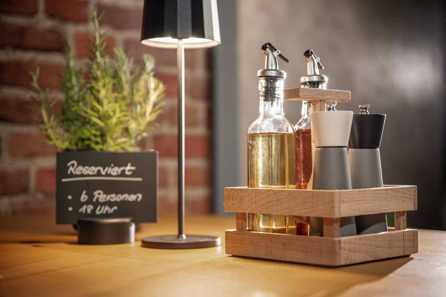 Pulsiva Revue Vinegar and Oil Dispenser Set, 250ml Glass Bottles with Plastic Caps, Transparent, Dishwasher Safe, 2 Pieces
