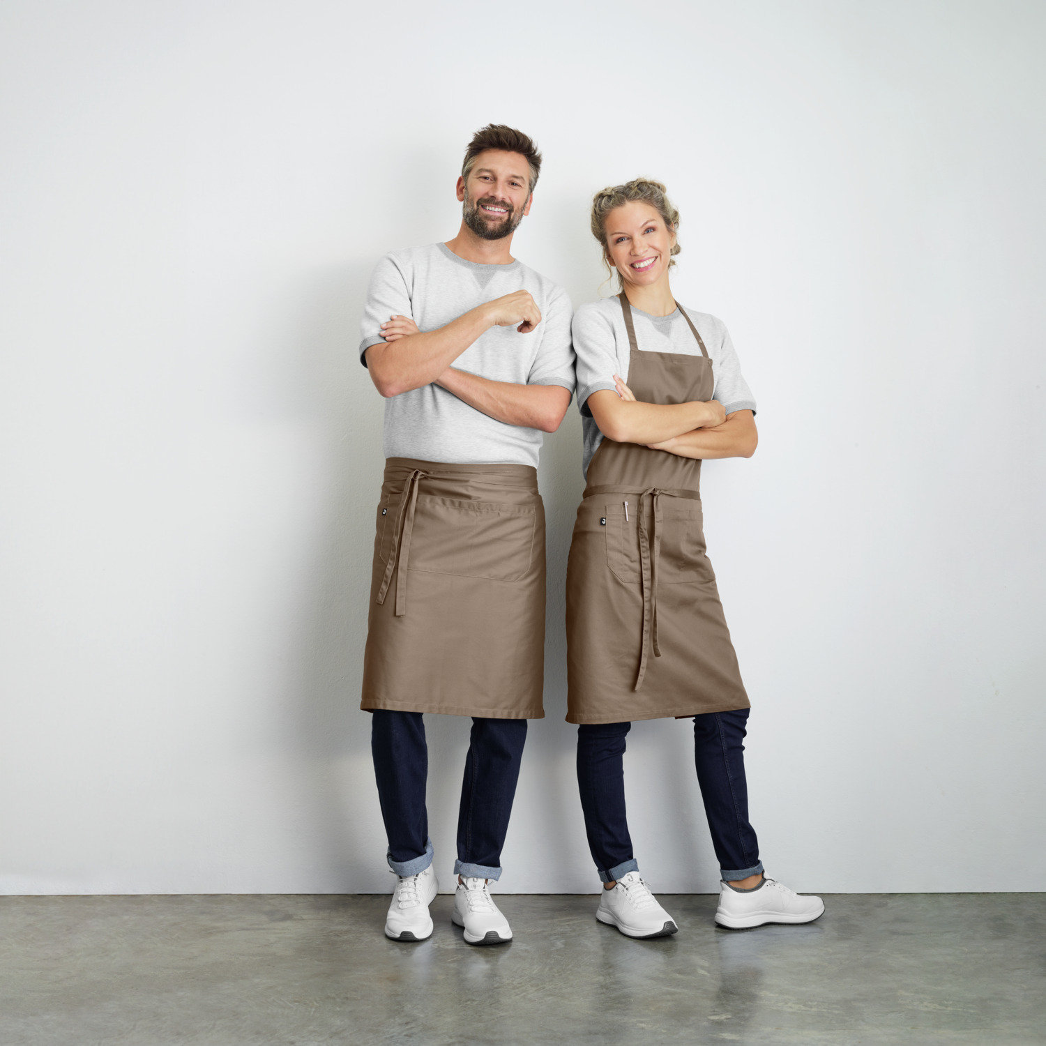 Jobeline Nando Waist Apron, 60x100 cm, Polyester-Cotton Blend, Taupe, with Front and Pen Pockets, OEKO-TEX Standard 100