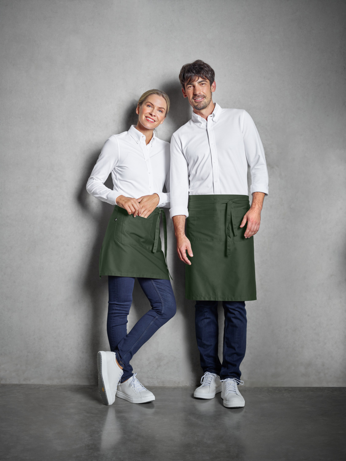 Jobeline Nando Waist Apron, 60x80 cm, 65% Polyester 35% Cotton, 200 g/m², with 2 Front Pockets and 2 Pen Pockets, OEKO-TEX Standard 100