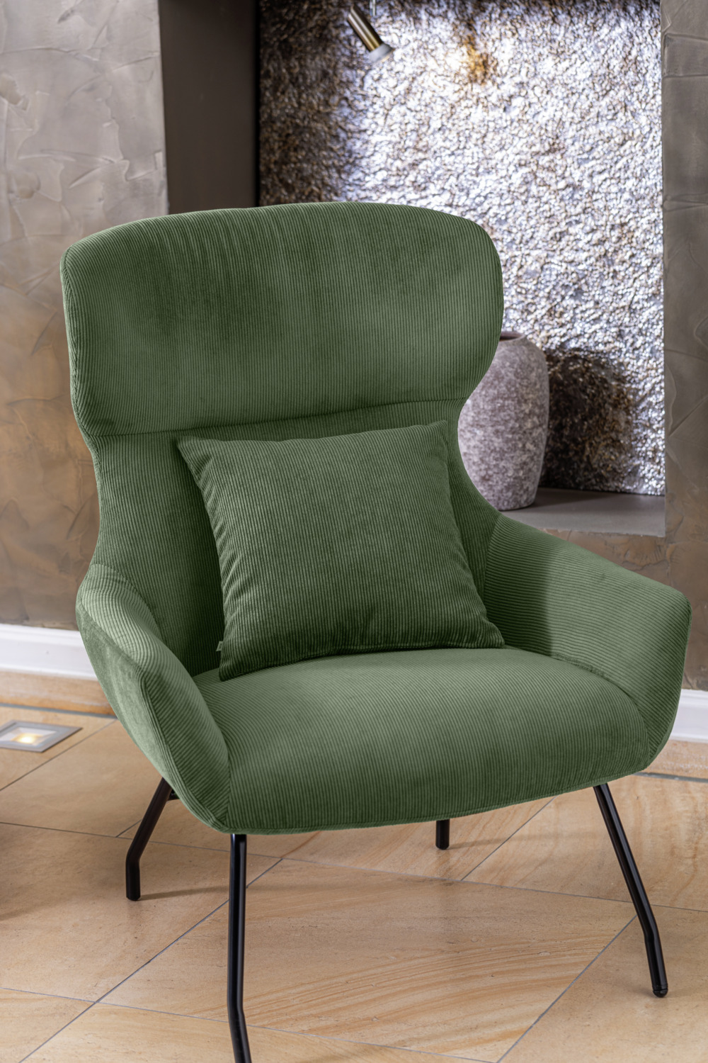 VEGA Malin Wing Chair, Green Corduroy Upholstery, Powder-Coated Steel Frame, Fire-Retardant, 75x77x103 cm, Vintage Style
