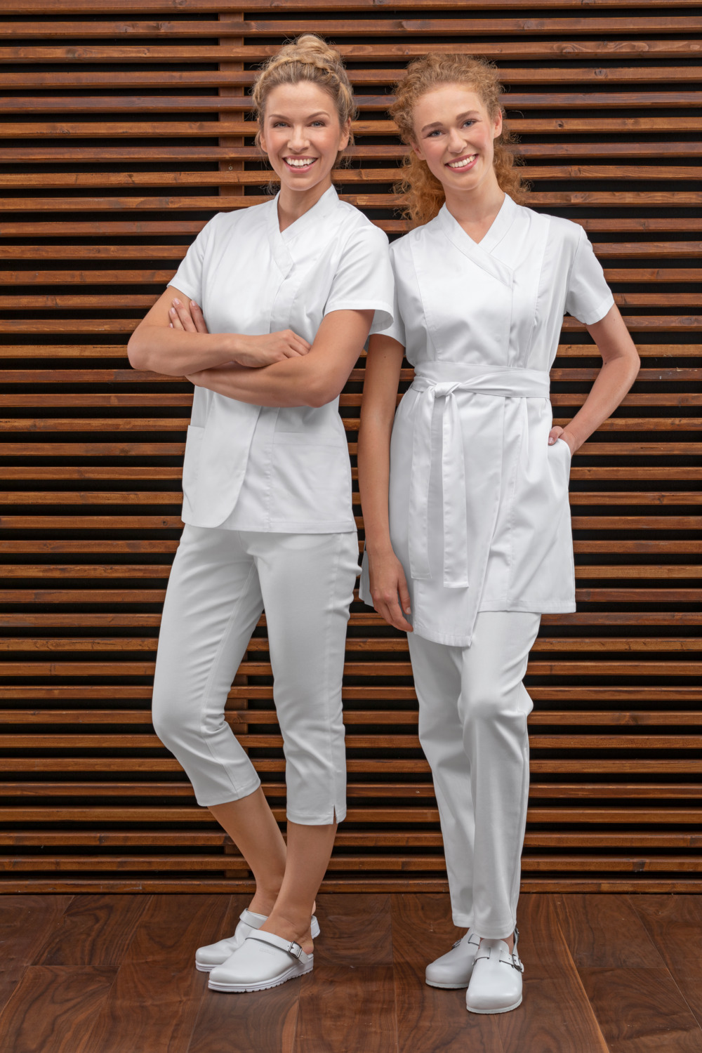 Jobeline Maila Women's Short-Sleeved Tunic, 65% Polyester 35% Cotton, Concealed Snap Button Placket, Two Front Pockets, Waisted Cut, White