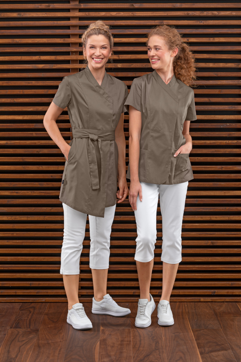 Jobeline Maila Women's Tunic, Short Sleeve Healthcare Scrub, Polyester Cotton Blend, Waist Cut with Concealed Snap Buttons, OEKO-TEX Certified