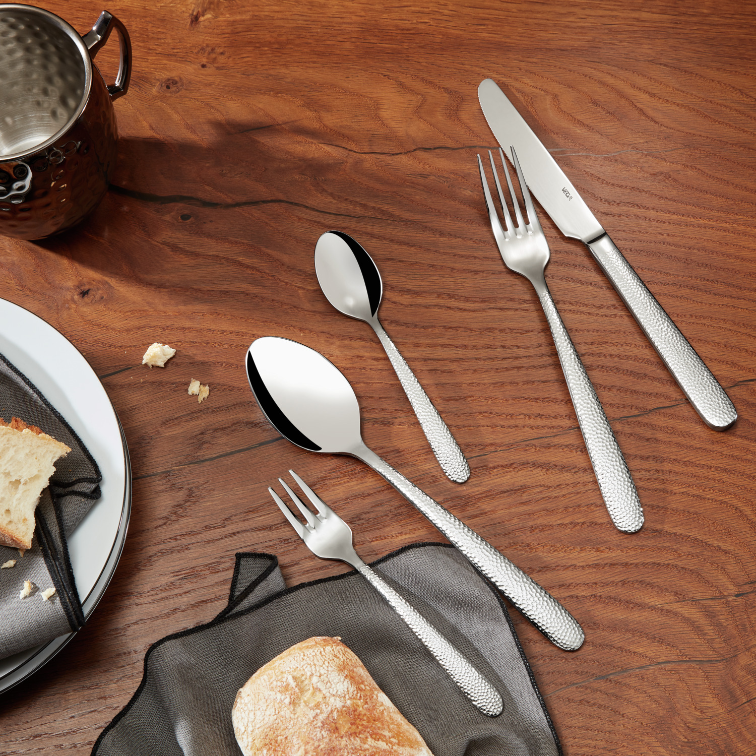 VEGA Martello 5-Piece Cutlery Set, 18/10 Chrome-Nickel Stainless Steel, Hammered Relief Design, Mirror Polished, Dishwasher Safe, Silver