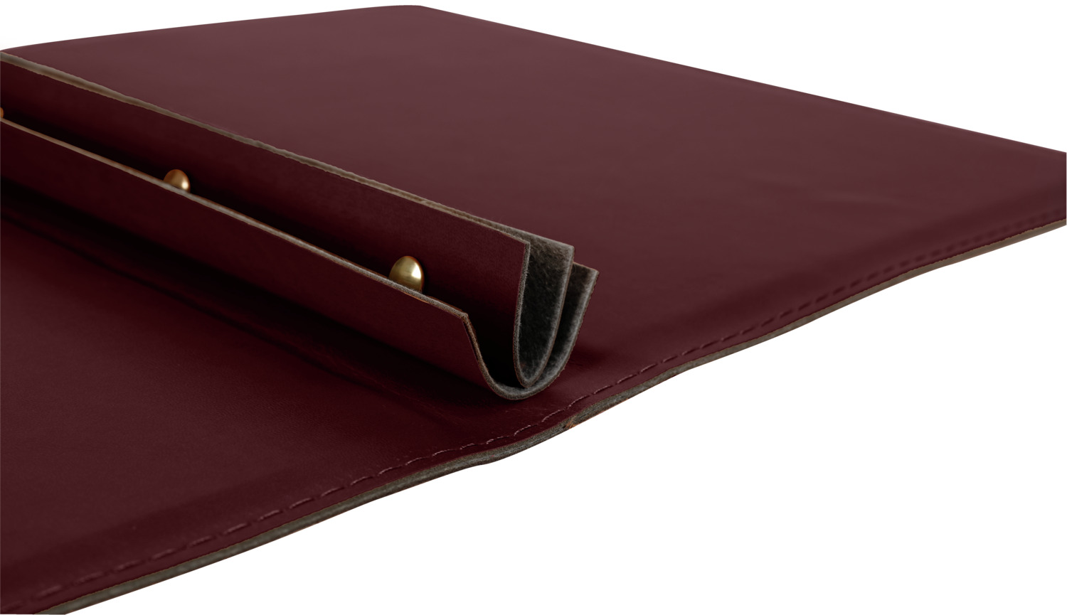 Folder Meniu Pulsiva Aragon, Bordeaux, DIN A4 25.5 x 33 cm, Coperta Meniu din Piele Ecologică cu Text Embosat Auriu și Colțuri Metalice, Legare cu Șuruburi