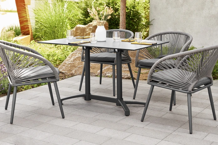 Scaun Exterior VEGA LUSINI Alcamo, Antracit, Cadru Aluminiu Vopsit Electrostatic, Rattan din Sfoara Forma Evantai, Perna Olefina Demontabila, 58x64x82 cm