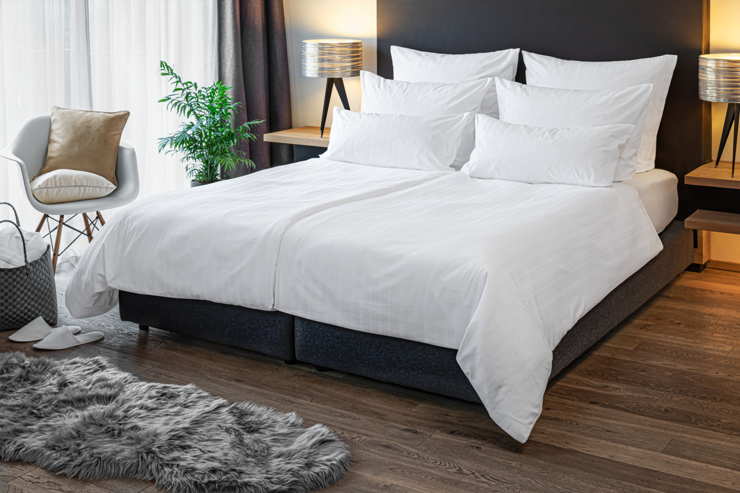 Husa pentru Pled Erwin M. Lusini St. Petersburg, Satin Damasc Alb, 80% Bumbac 20% Poliester, 155 x 220 cm, Închidere Hotel, OEKO-TEX Standard 100