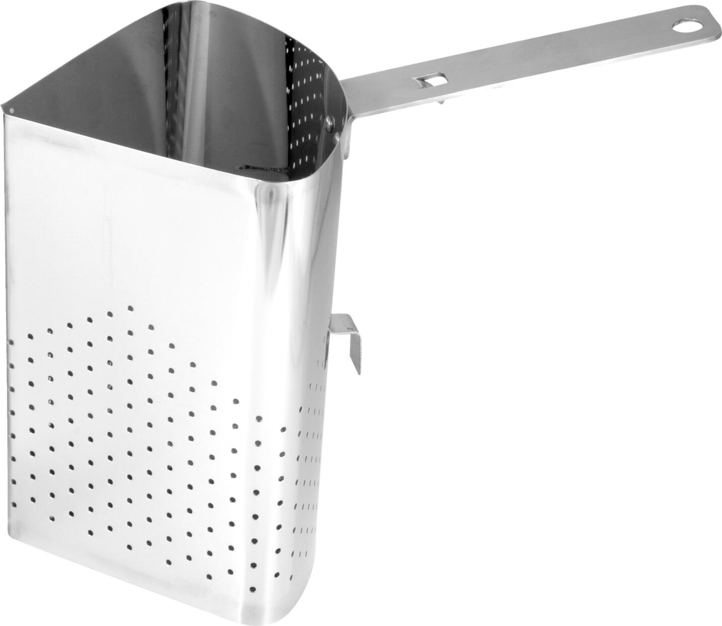 VEGA LUSINI Solutions GmbH Pasta cooking insert Sternis Pasta-Kocheinsatz Sternis Pasta cooking insert Sternis; 5 l, 15.5x15.5x23.3 cm (LxWxH); silver; triangular Pasta-Kocheinsatz Sternis; 5 l, 15.5x15.5x23.3 cm (LxBxH); silber; dreieckig Pasta cooking insert made of chrome-nickel stainless steel 18/10, stainless and shiny. Material thickness: 0.8 mm. Perforated design. Suitable for cooking pots from a Ø of 36 cm and a height of 23 cm. Multifunctional: can also be used as a colander or strainer. Dishwasher safe. Pasta-Kocheinsatz aus Chrom-Nickel-Edelstahl 18/10, rostfrei und glänzend. Materialstärke: 0,8 mm. Gelochte Ausführung. Passend für Kochtöpfe ab einem Ø von 36 cm und einer Höhe von 23 cm. Multifunktional: auch als Sieb oder Seiher nutzbar. Spülmaschinenfest.