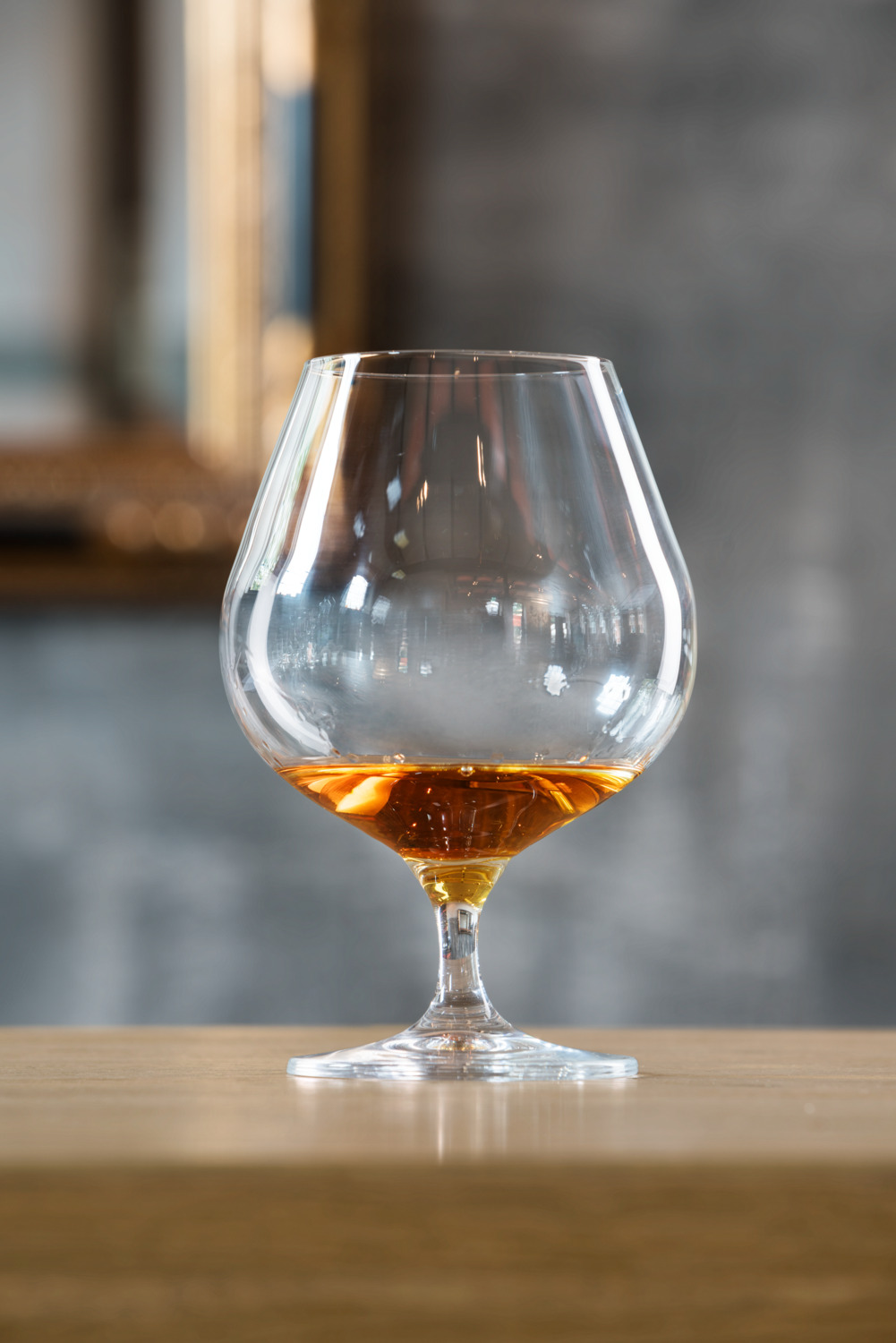 VEGA Tolu Cognac Glass, 650ml Crystal Glass Schwenker, Transparent, Dishwasher Safe, Professional Catering Quality
