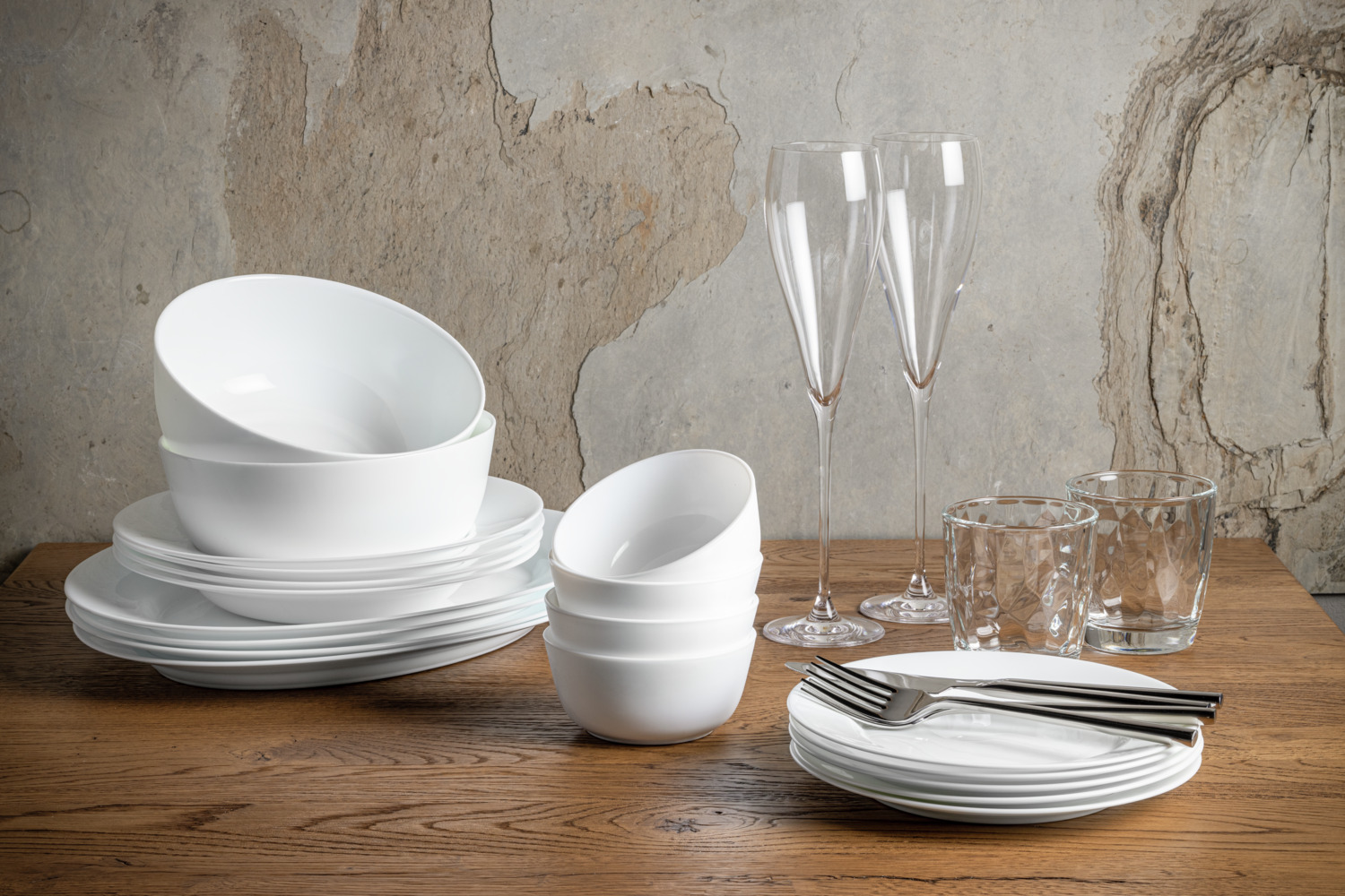Bormioli Rocco Toledo Deep Plate, 24 cm White Tempered Opal Glass, Stackable, Dishwasher and Microwave Safe, Scratch Resistant