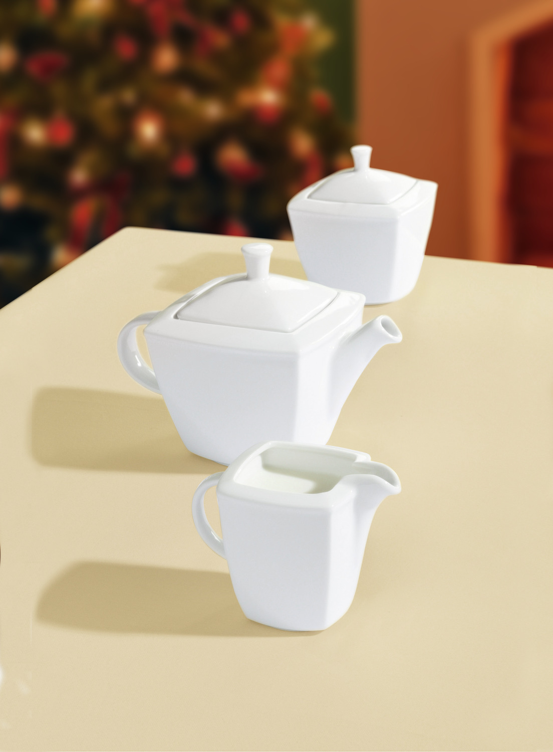 VEGA Melbourne White Porcelain Square Teapot with Lid, 450 ml, Robust Design, Dishwasher and Microwave Safe