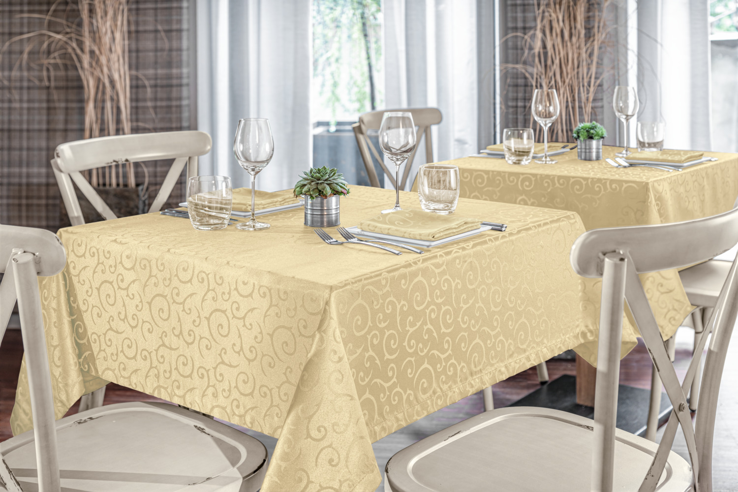 PULSIVA LUSINI Solutions GmbH Tablecloth sold by the metre Mega Meterware Tischdecke Mega Tablecloth sold by the metre Mega; 180 cm (W); champagne beige Meterware Tischdecke Mega; 180 cm (B); sekt 100% polyester. Weight approx. 150 g/m². Easy-care table linen with a durable silky sheen and elegant pattern in a delicate tendril design. Rolls by the meter have 30 meters per piece. Special sizes up to 180 cm width on request. Colorfast, durable. 100 % Polyester. Gewicht ca. 150 g/m². Pflegeleichte Tischwäsche mit beständigem Seidenglanz und edlem Muster im zarten Ranken-Design. Meterwarenrollen haben 30 Meter pro Stück. Sondergrößen bis 180 cm breit auf Anfrage. Farbbeständig, langlebig.