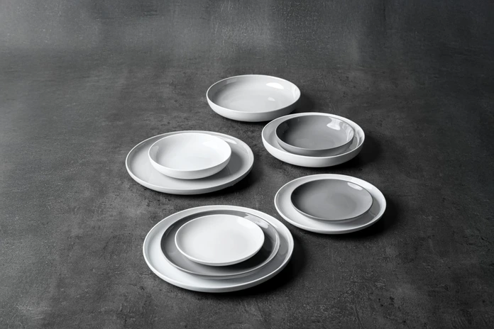 Pulsiva Guscia Deep Plate, White Porcelain, Round Rimless Design, 22.4 cm Diameter, 4.3 cm Height, 800 ml Capacity, Dishwasher and Microwave Safe