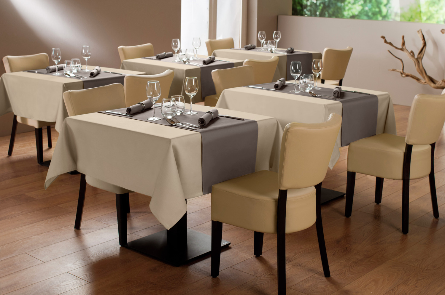 ERWIN M. LUSINI Palermo Square Tablecloth, 100 x 100 cm, 100% Cotton Full-Twist Damask, OEKO-TEX Standard 100 Certified, Sand
