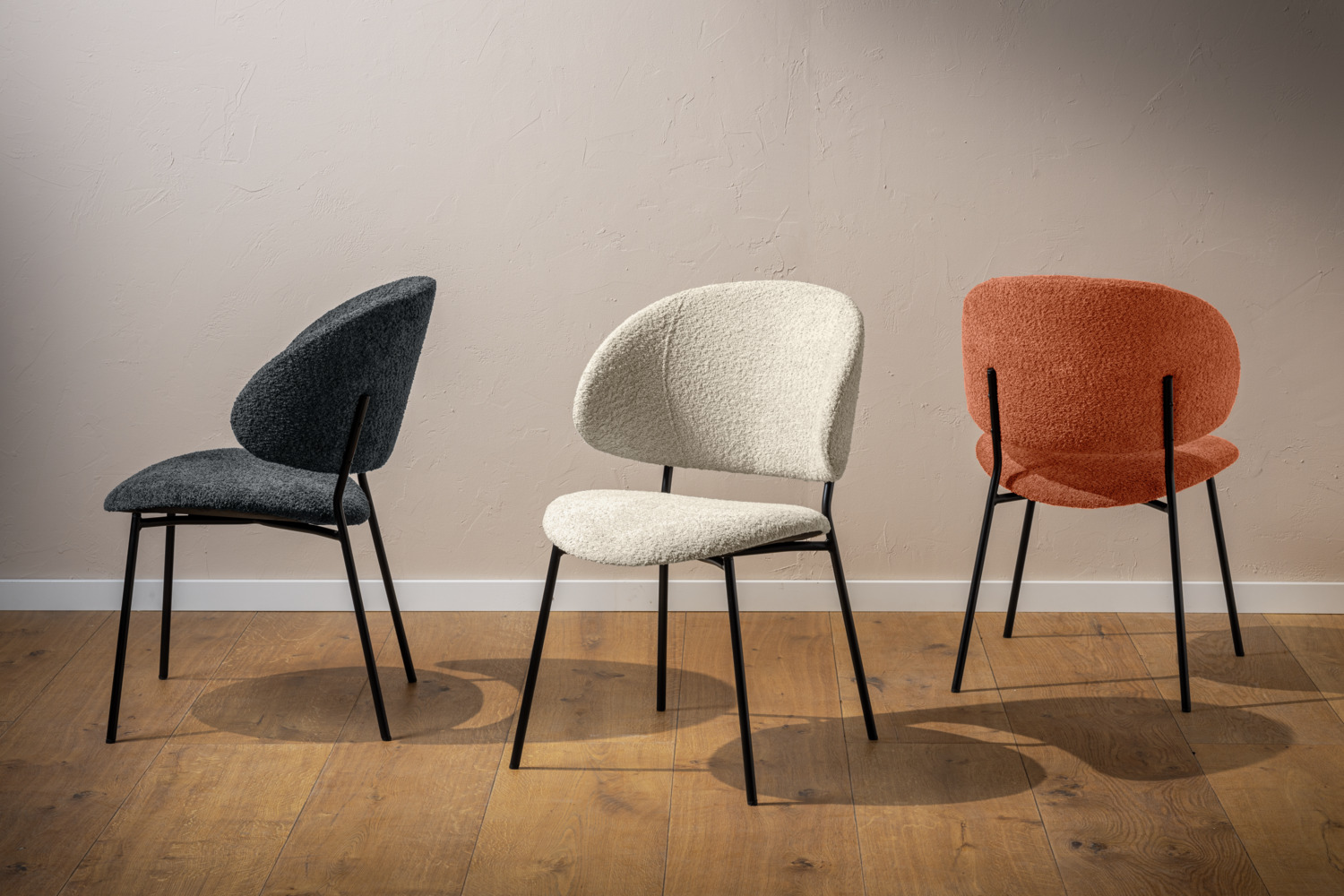 Scaun Tapitat VEGA Lindo Bouclé, Scoica Ergonomica, Material Bouclé 100% Poliester, Cadru Otel Vopsit Electrostatic, 55x65x85 cm