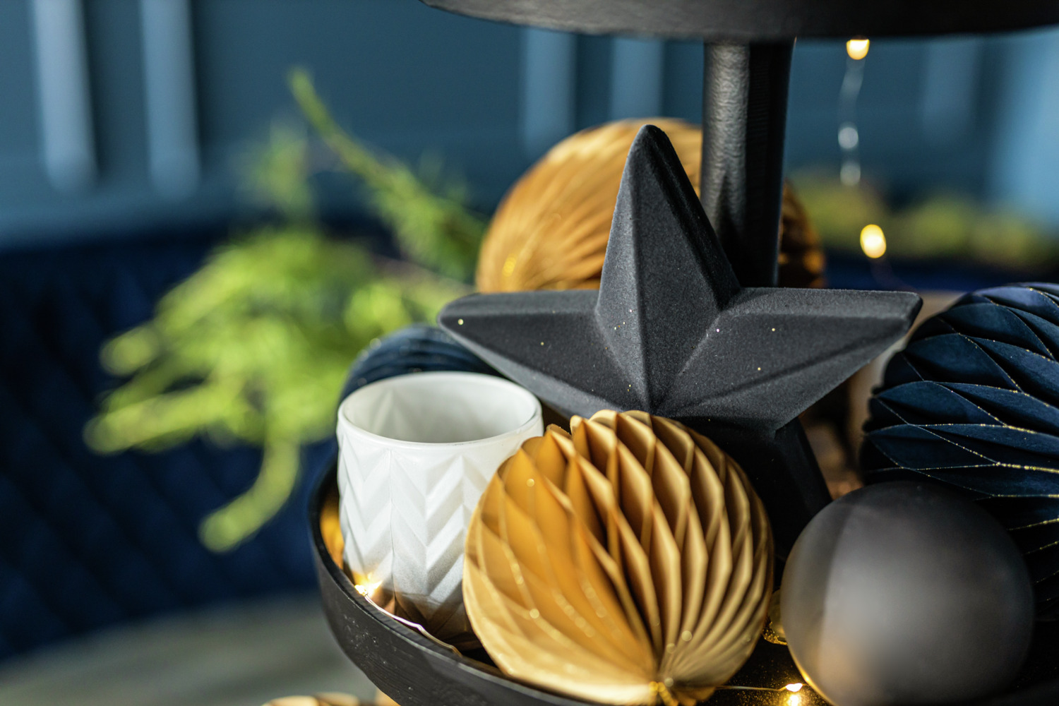 Vega Cika Decorative Star, Wooden Christmas Ornament with Velvet Coating and Glitter Finish, Anthracite Golden, 17.5 x 16 x 6 cm
