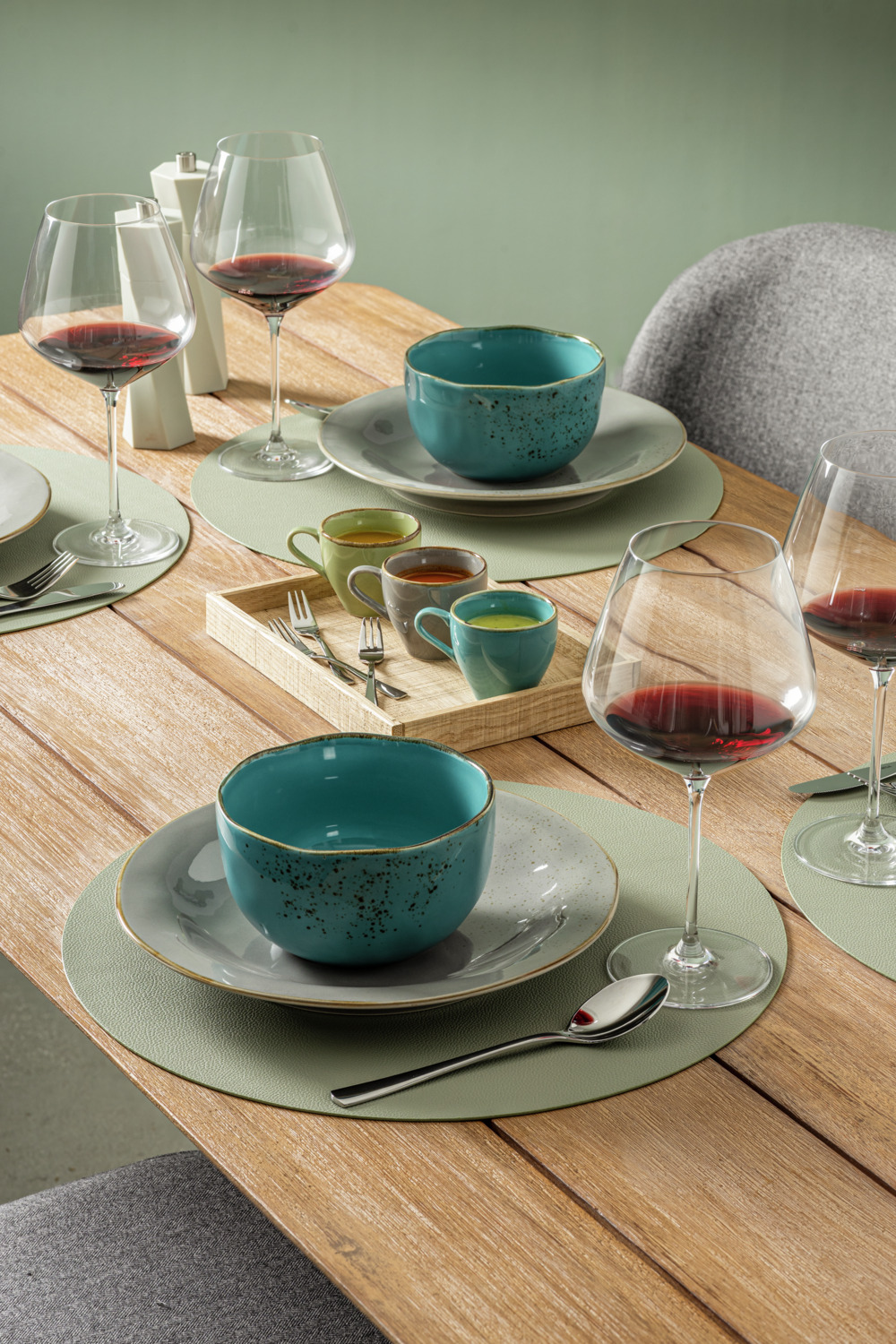 ERWIN M. LUSINI Solutions GmbH Kaja Placemat, Round, 40 cm (Ø), 100% PVC, Easy-Clean, Indoor and Outdoor Use
