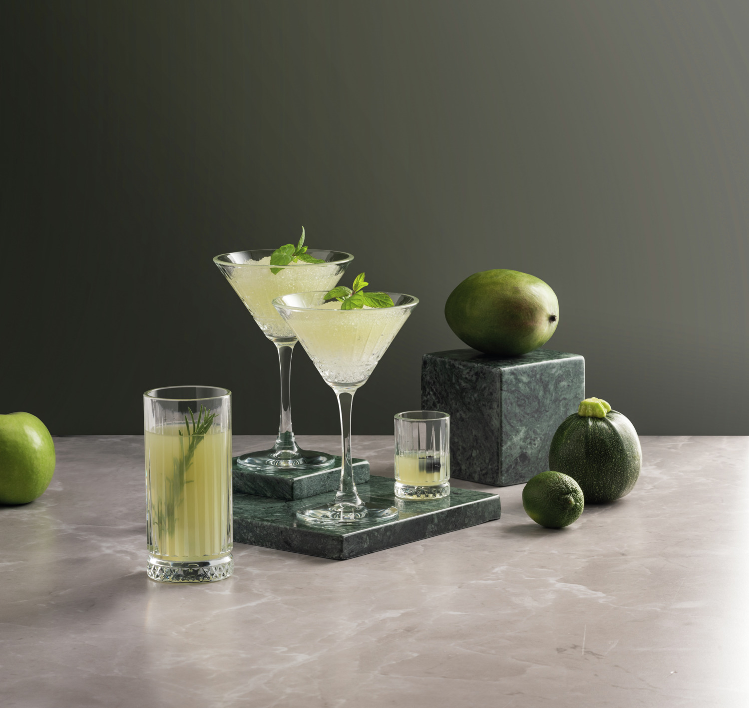 Pasabahce Elysia Long Drink Glass 445ml Transparent Glass with Vertical Relief Cuts and Diamond Ice Base, Dishwasher Safe