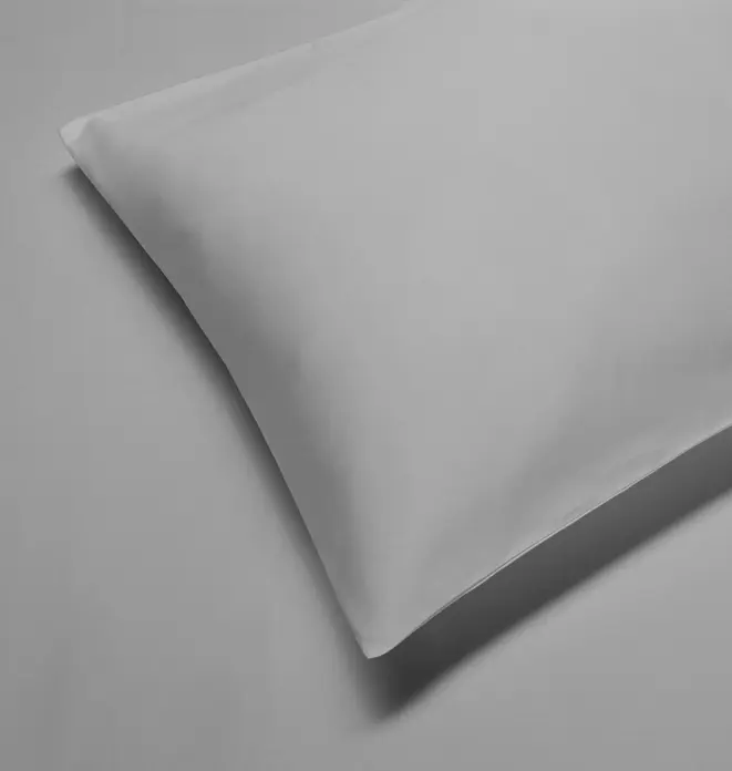 Наволочка ERWIN M. LUSINI Scalea, 100% хлопок, тонкий сатин, 300 TC, 65x65 см, серый цвет, отельная застежка, сертификат OEKO-TEX Standard 100