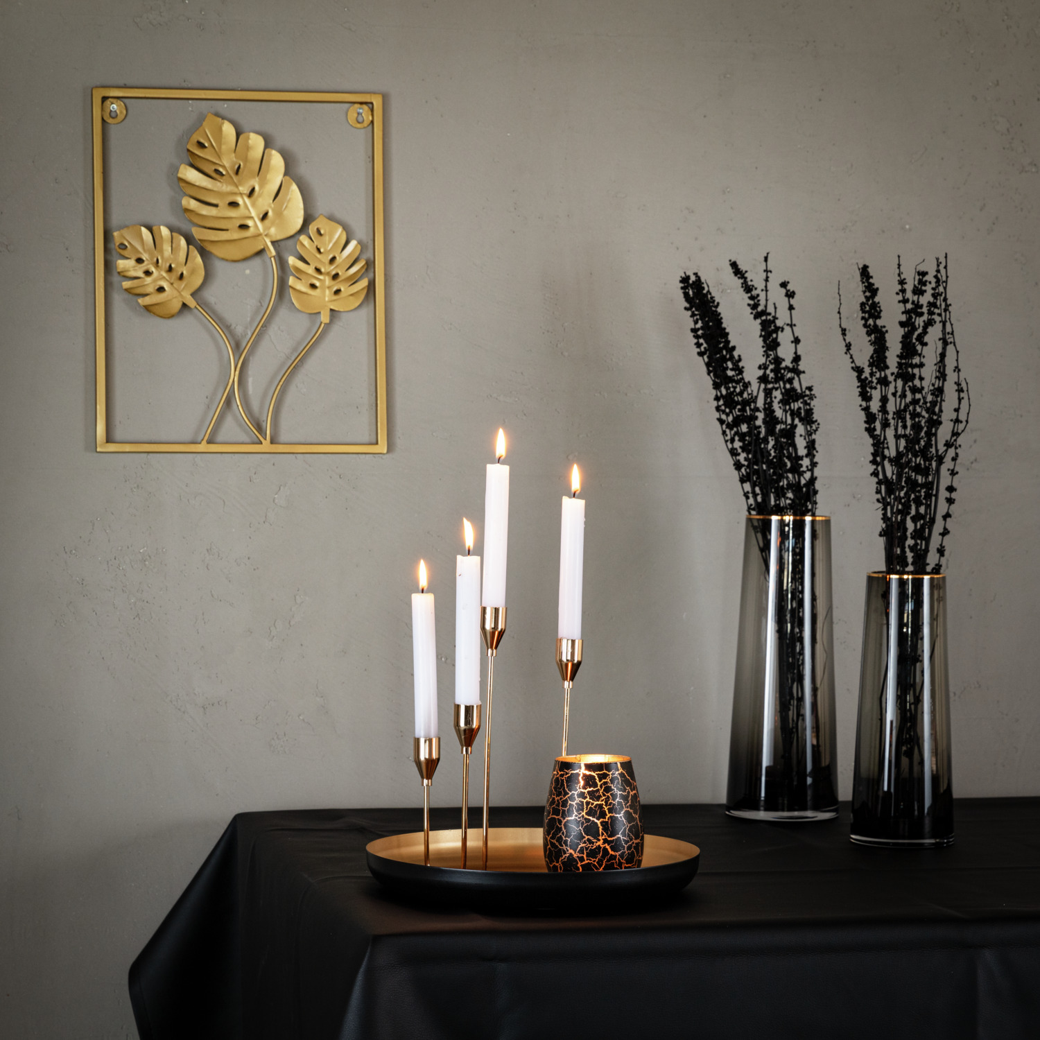 Suport pentru lumânări LUSINI Vega Arvo din metal, culoare auriu, design minimalist cu 4 brațe de înălțimi diferite, 16 x 16 x 25 cm